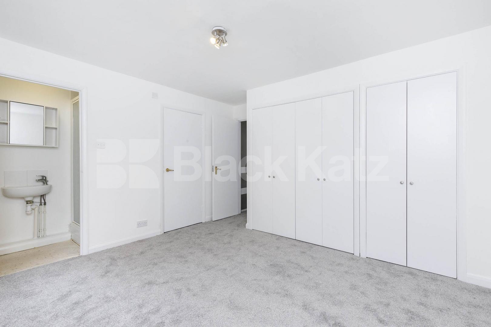 2 bedroom 2 bathroom maisonette with garden located close to Highgate station  Stanhope Road, Highgate